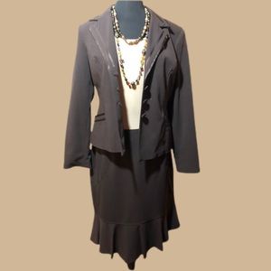 Goodclothes Brown 2-piece ladies suit - size 8